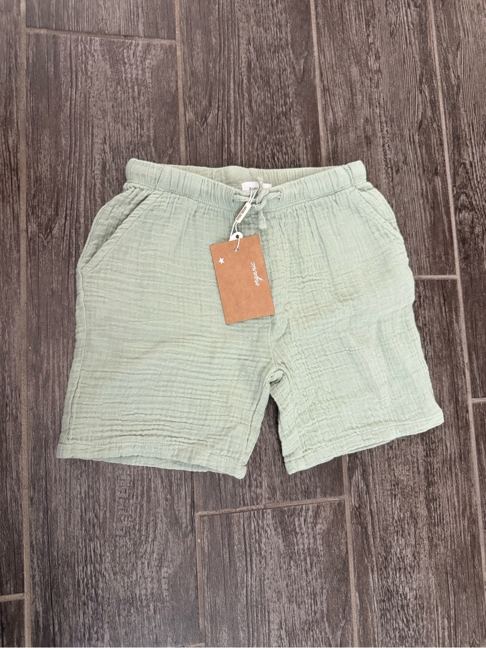 Size 4T muslin shorts